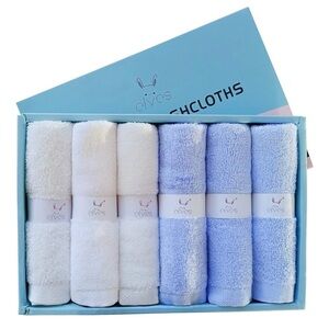 Blue and White Wash Cloth Set